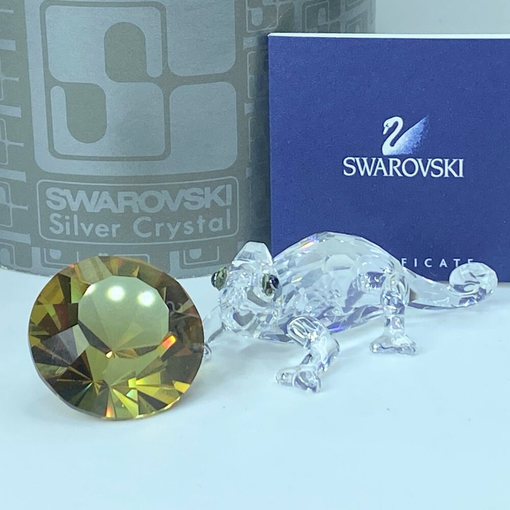 Swarovski chameleon with colour crystal chaton in box S62